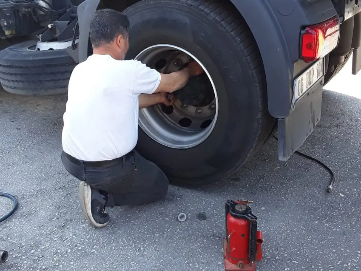 Salihli Oto Lastikçi